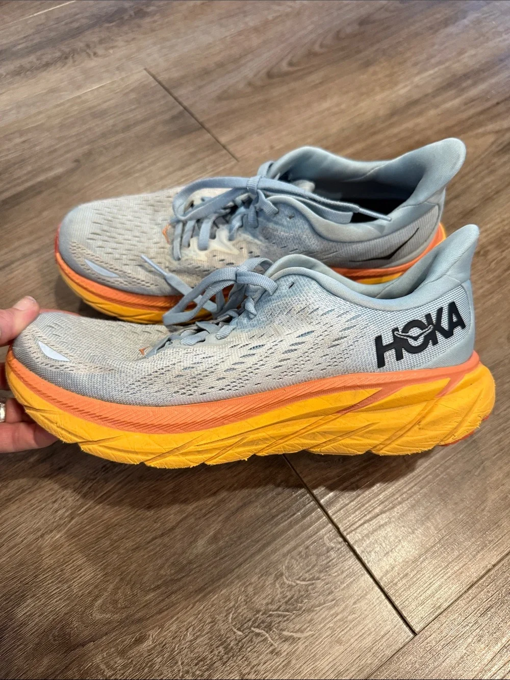 Hoka Women’s Clifton 8 Sneaker Size 7.5